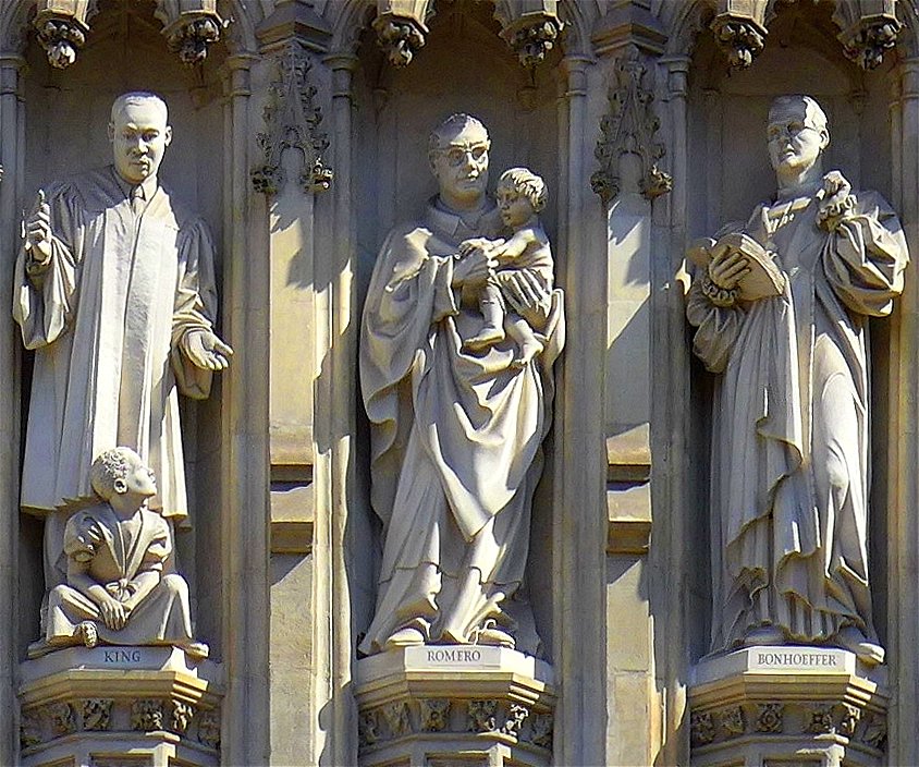 Dietrich Bonhoeffer als Märtyrer an der Westminster Abbey in London