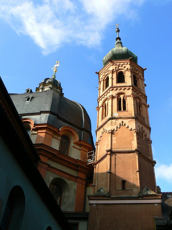 Neumünsterkirche am Lusam-Gärtlein