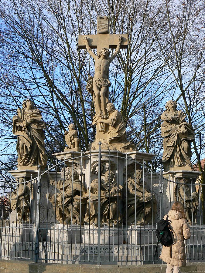 Kreuzigungsgruppe von Leonhard Gollwitzer auf der Oberen Brücke in Bamberg