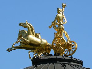 Eremitage, Neues Schloss - Quadriga