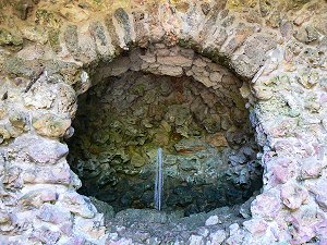 Bayreuth - Eremitage, Drachenhöhle