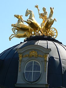 Eremitage, Neues Schloss - Quadriga