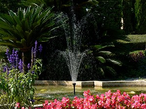 Garten-Springbrunnen