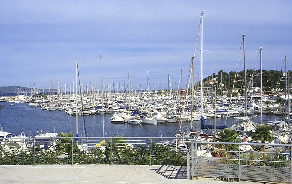 Cavalaire-sur-Mer - Bootshafen