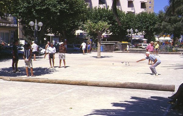 Boule in der Variante pétanque