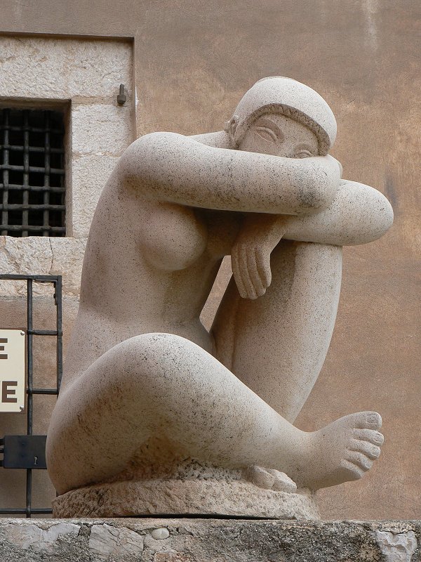 Villefranche-sur-Mer - Skulptur im Antoniucci Volti Museum in der Citadelle Saint-Elme