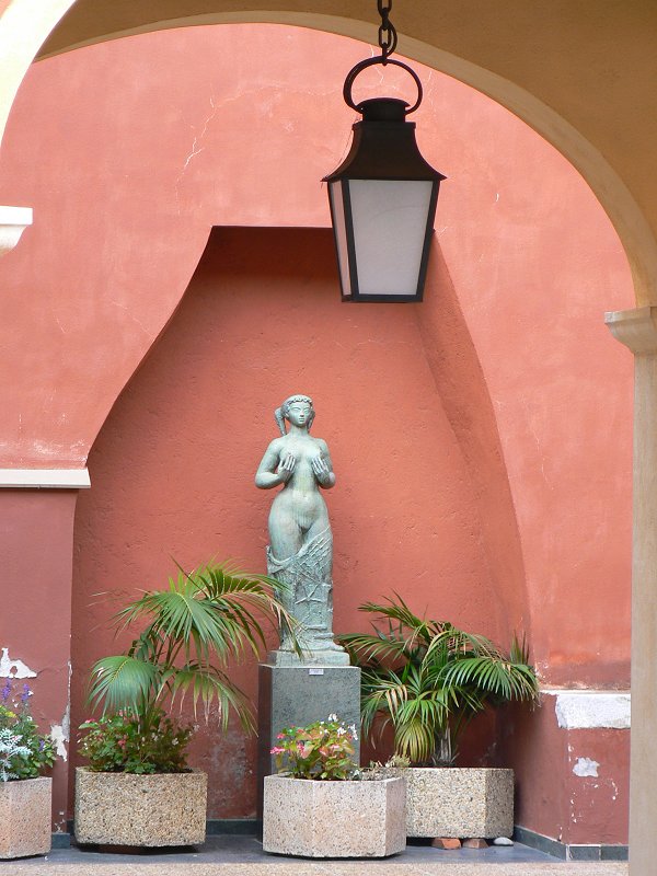 Villefranche-sur-Mer - Skulptur in der Citadelle Saint-Elme