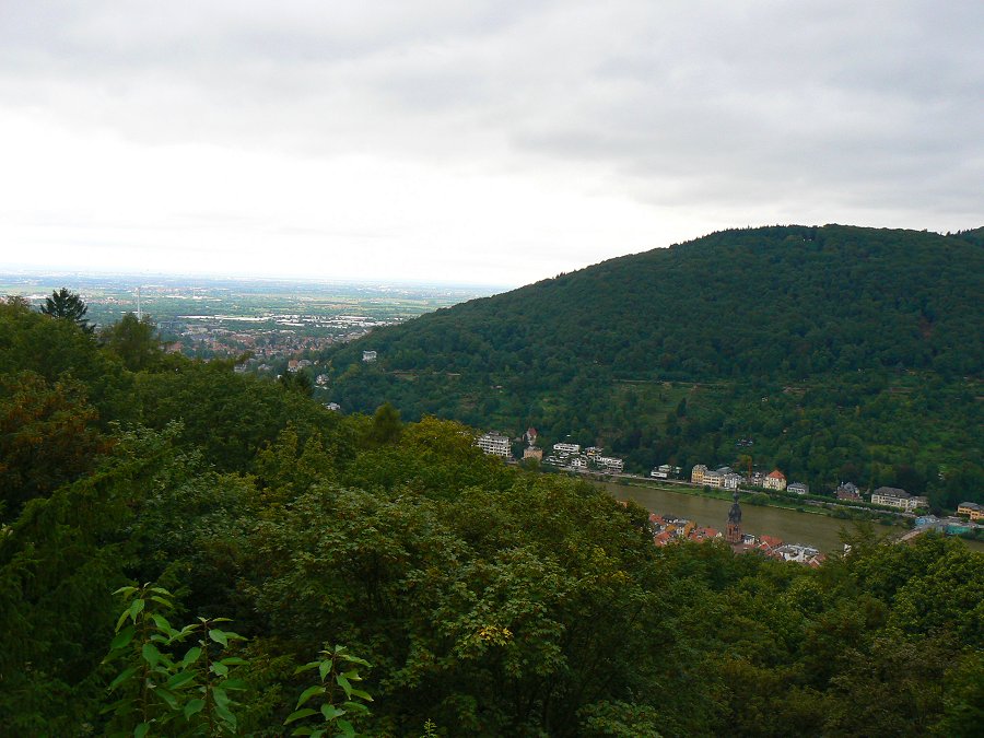 Die Rheinebene und das Neckartal, wo der Neckar den Odenwald verläßt