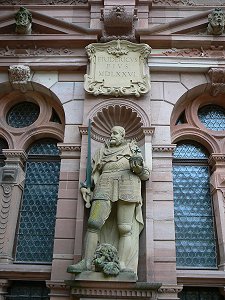 Heidelberger Schloss - Statue am Friedrichsbau