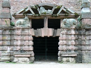 Schlossgarten des Heidelberger Schlosses: Portal der Großen Grotte