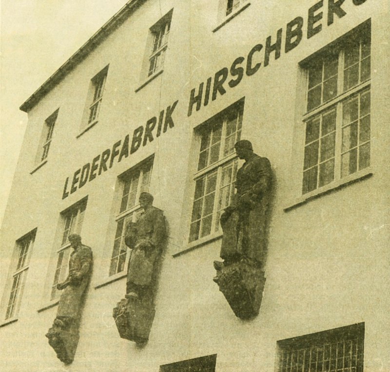 Steinfiguren an der Lederfabrik Hirschberg