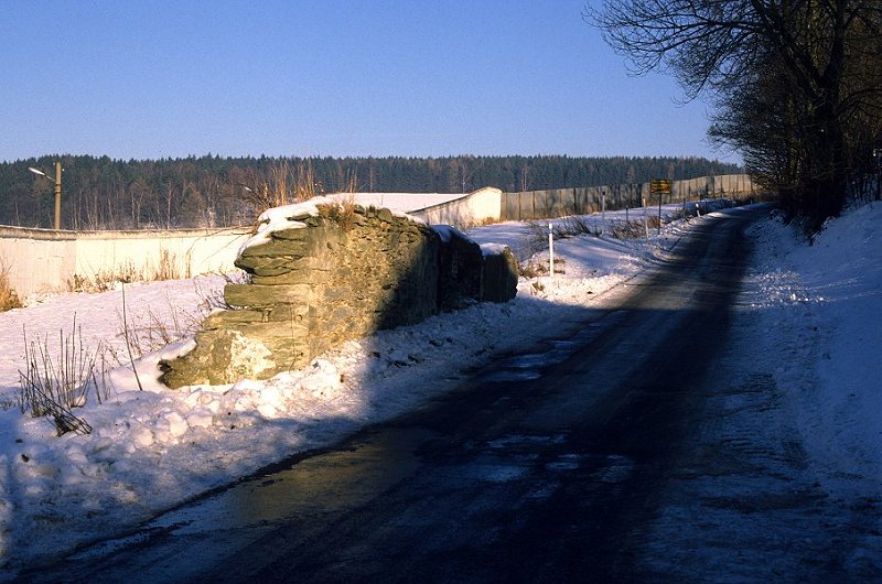 Mödlareuth - Mauerrest der Oberen Mühle 1976