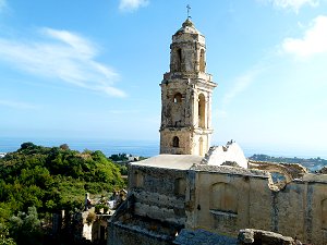 Kirchenruine in Bussana Vecchia