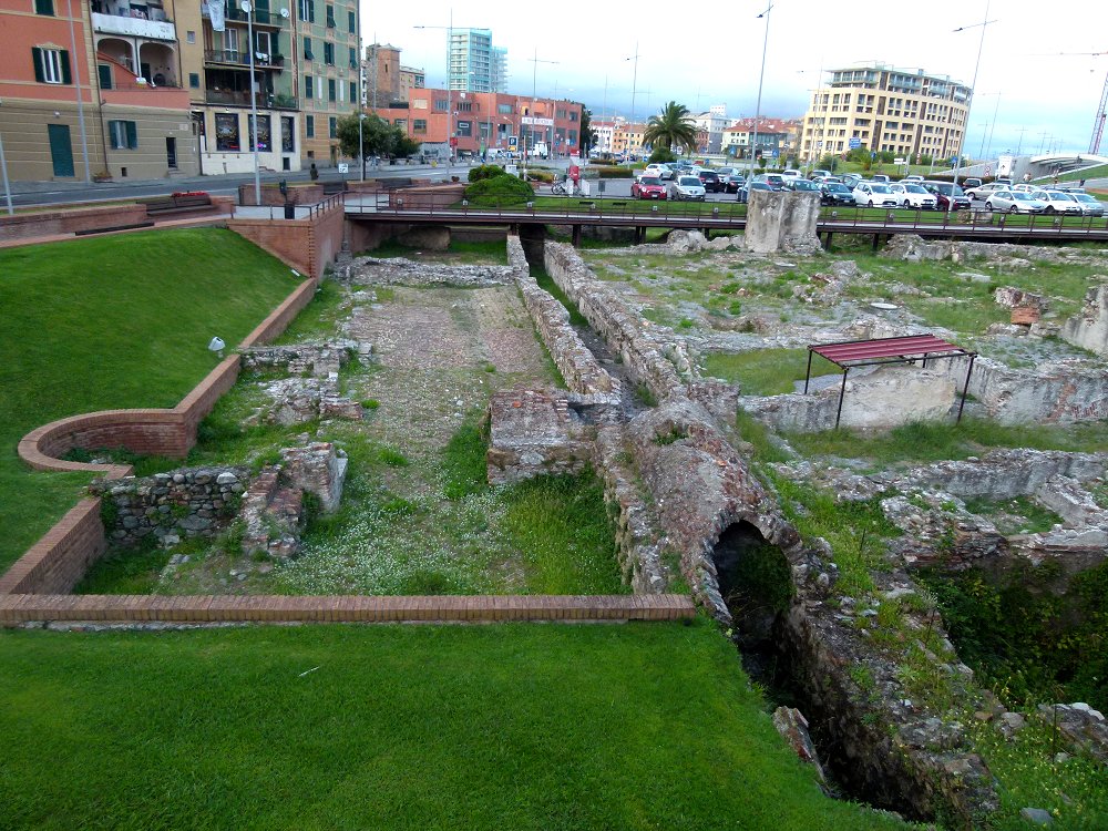 Archäologische Ausgrabungen an der Festung Savona