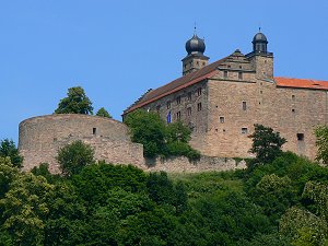 Rondell vor der Oberen Burg