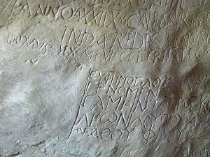 Graffitis aus der Höhle im Wadi Minayh in Ägypten