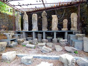 Einige in Pompeji verbliebene Statuen
