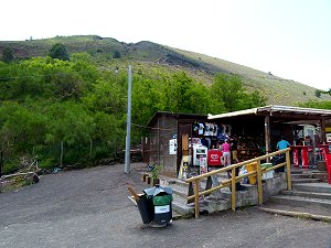 Parkplatz am Gipfel des Vesuv