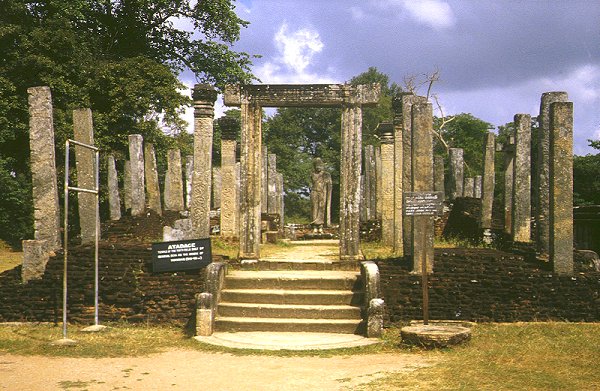 Polonnaruwa - Hatadage