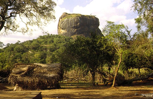 Sigiriya-Felsen - auch Lwenfelsen oder Lwenberg