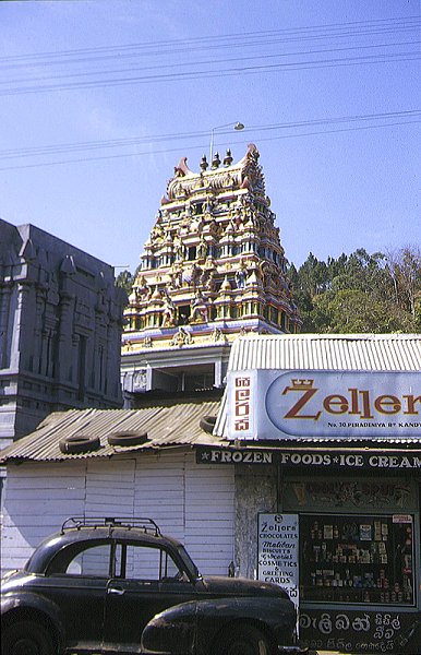 Hinduistischer Vishnu-Tempel Maha Devale