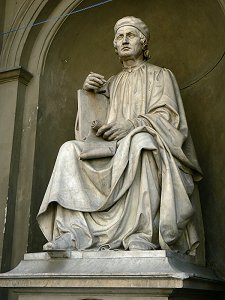 Statue Arnolfo di Cambio