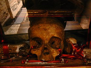 Totenkopf, Schädel der Heiligen Reparata