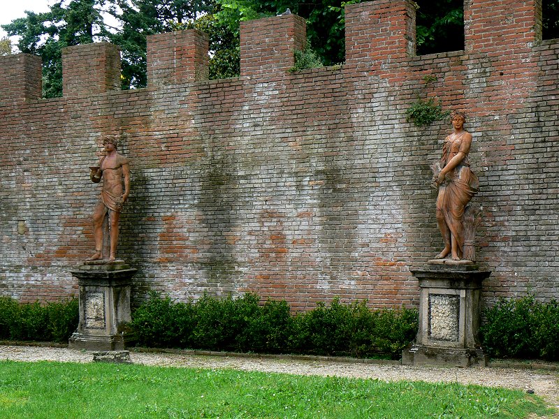Im Garten der Villa Guinigi