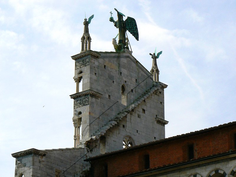 Westfassade San Michele in Foro