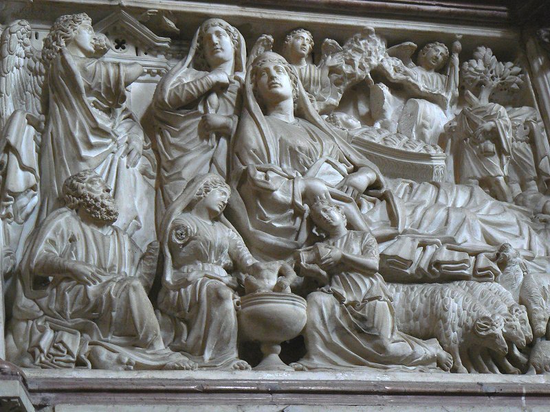 Marmorreliefs an der Kanzel des Baptisteriums in Pisa