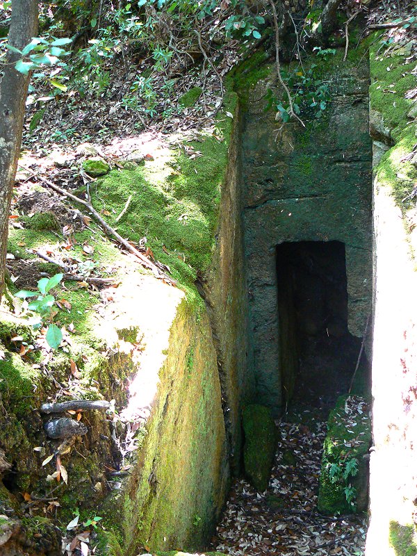 Etruskische Grabhöhle