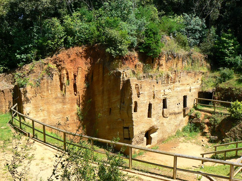 Etruskische Grabhöhlen