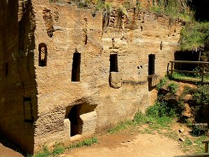 Höhlengräber der Etrusker