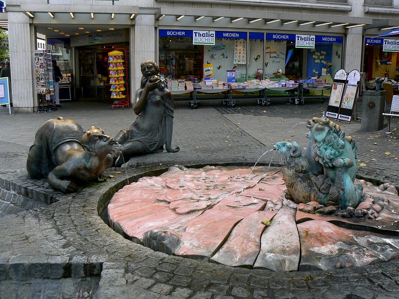 Brunnen in der Würzburger Fußgängerzone